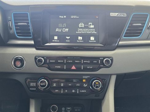 Used 2019 Kia Niro LX image 7