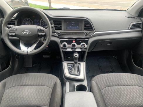 Used 2019 Hyundai Elantra SE w/ Cargo Package image 9