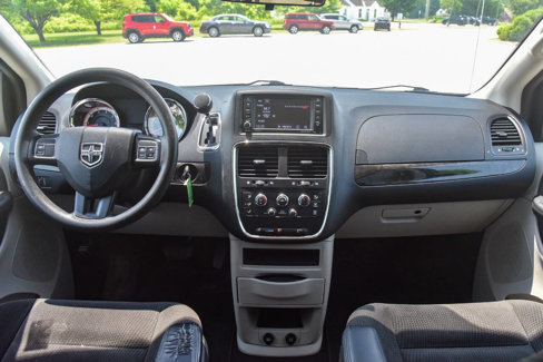 Used 2018 Dodge Grand Caravan SE image 20