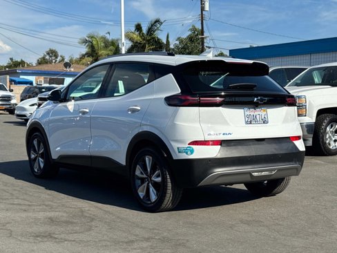 Used 2022 Chevrolet Bolt EUV LT w/ Convenience Package image 7