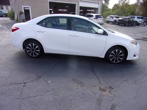 Used 2017 Toyota Corolla LE image 5