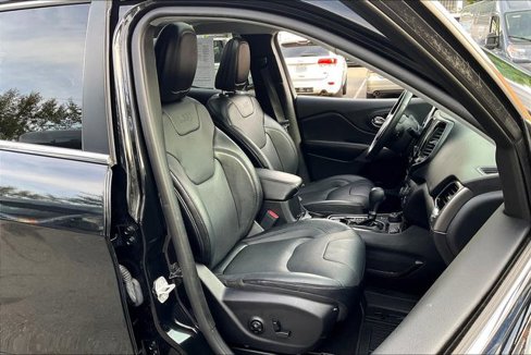 Used 2020 Jeep Cherokee Limited w/ Technology Group image 7