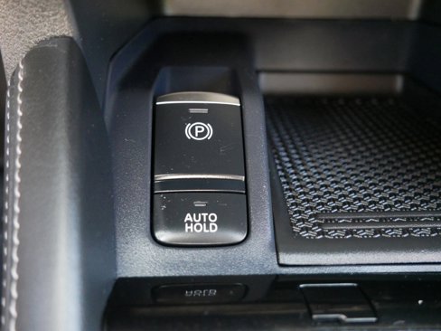Used 2023 Nissan Kicks SR image 20