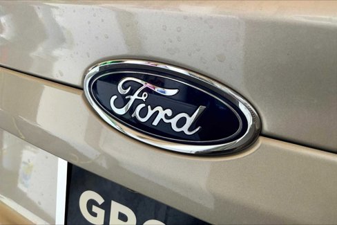 Used 2019 Ford Fusion SE image 29