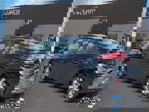 Used 2020 Hyundai Ioniq Blue image 5