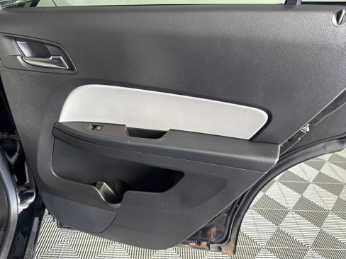 Used 2017 Chevrolet Equinox Premier w/ Enhanced Convenience Package image 38