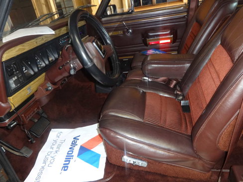 Used 1989 Jeep Grand Wagoneer image 13