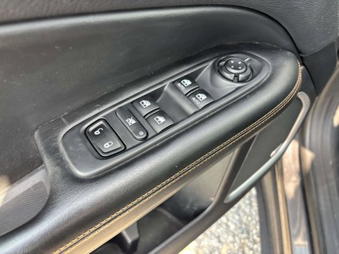 Used 2018 Jeep Compass Limited w/ Navigation Group image 17