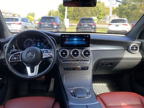 Used 2022 Mercedes-Benz GLC 300 4MATIC image 10