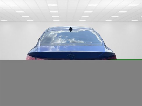 Used 2022 Hyundai Elantra SEL w/ Convenience + Premium Package image 5