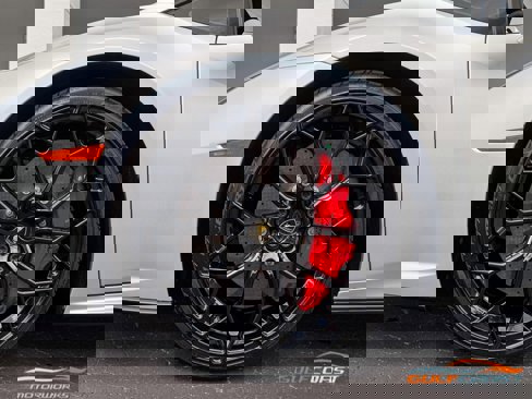 Used 2020 Lamborghini Huracan EVO image 48