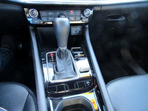 Used 2024 Jeep Compass Limited image 25