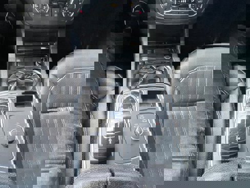 Used 2018 Mercedes-Benz GLE 350 w/ Premium 2 Package image 35