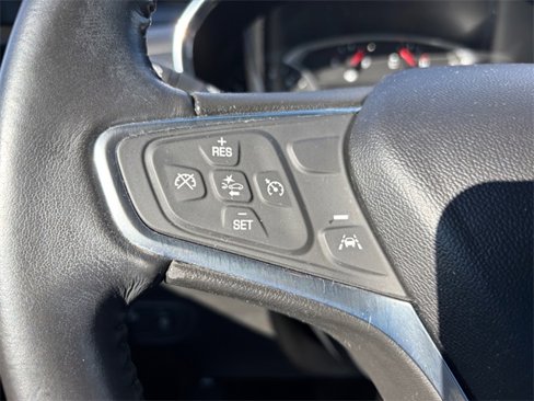 Used 2020 Chevrolet Equinox LT image 18