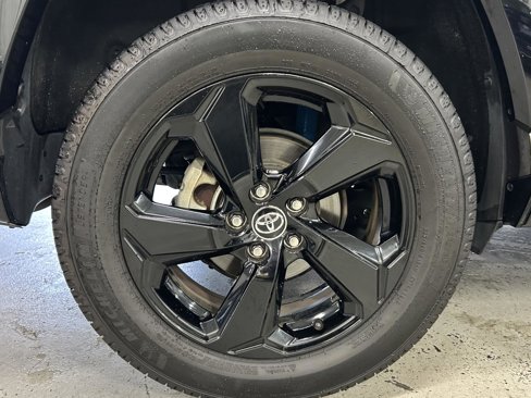 Used 2020 Toyota RAV4 XSE w/ XSE Grade Weather Package image 14