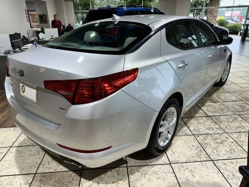 Used 2012 Kia Optima LX w/ Convenience Pkg image 4