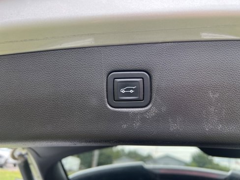 Used 2021 Chevrolet Blazer RS w/ Enhanced Convenience Package image 28