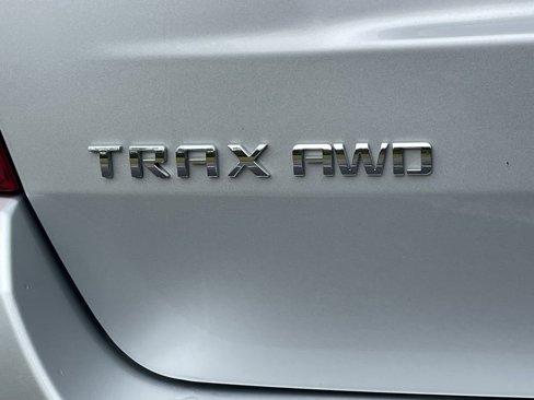 Used 2022 Chevrolet Trax LT w/ Sport Edition image 16