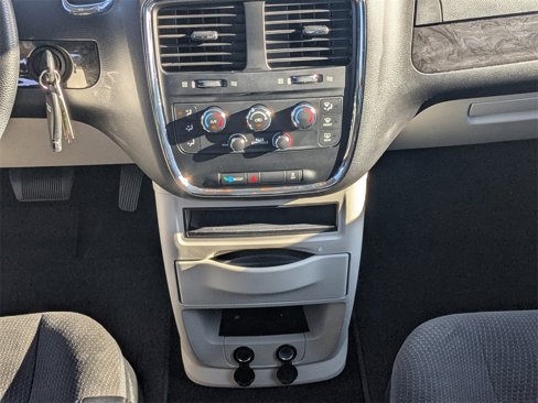 Used 2019 Dodge Grand Caravan SXT image 20