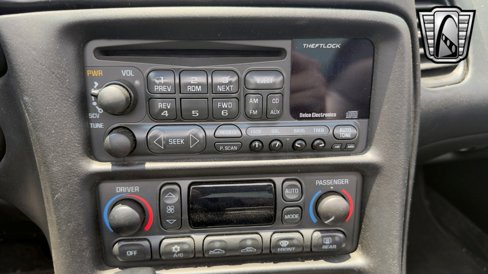 Used 2002 Chevrolet Corvette Coupe w/ Preferred Equipment Group2 image 16