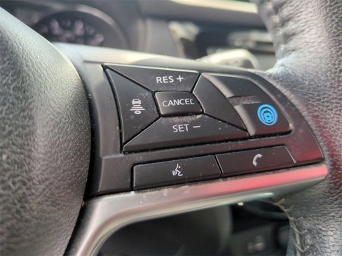 Used 2020 Nissan Rogue SL image 15
