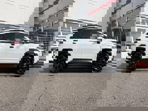 Certified 2022 Toyota Corolla Cross LE w/ Moonroof Package image 8