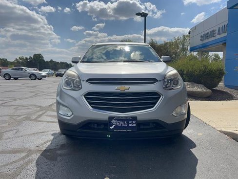 Used 2017 Chevrolet Equinox LT w/ Convenience Package image 2