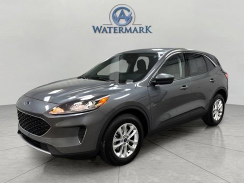 Used 2022 Ford Escape SE w/ Cold Weather Package image 1