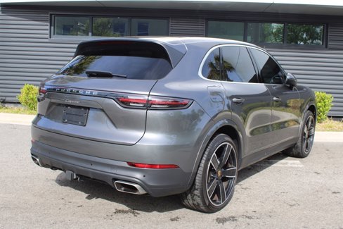 Used 2023 Porsche Cayenne image 7