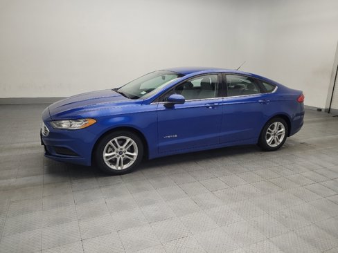 Used 2018 Ford Fusion S image 2