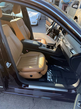 Used 2010 Mercedes-Benz E 550 4MATIC Sedan image 20