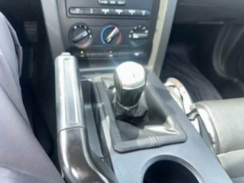 Used 2006 Ford Mustang GT image 9
