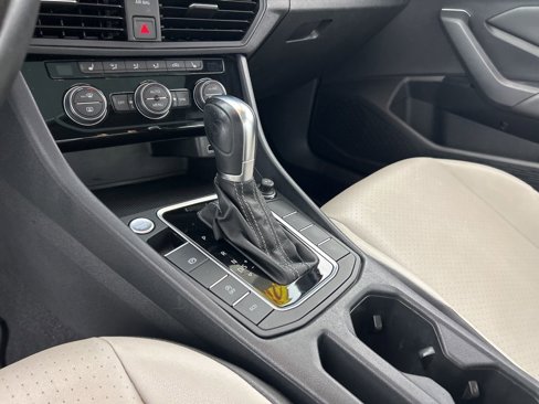 Used 2019 Volkswagen Jetta R-Line image 26