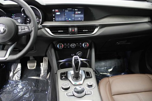 Used 2022 Alfa Romeo Stelvio Ti w/ Active Assist Plus Package image 25