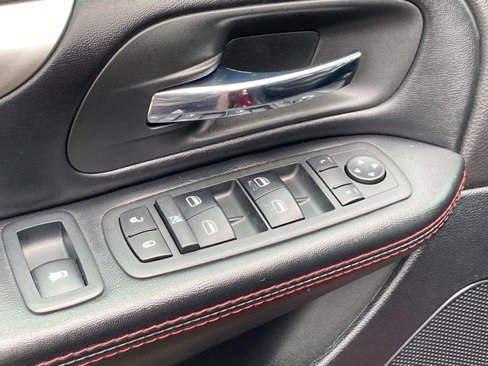 Used 2019 Dodge Grand Caravan GT image 26