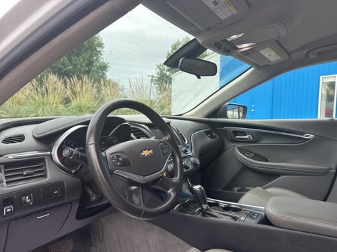 Used 2015 Chevrolet Impala LT image 26
