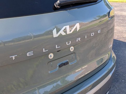 Used 2023 Kia Telluride EX X-Line image 10