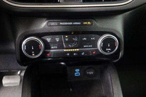 Certified 2022 Ford Escape SEL w/ Technology Package image 40