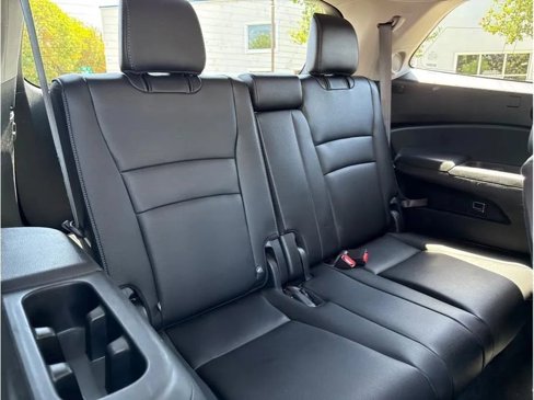Used 2017 Honda Pilot Touring image 8