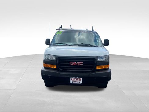 Used 2022 GMC Savana 2500 w/ Driver Convenience Package image 2