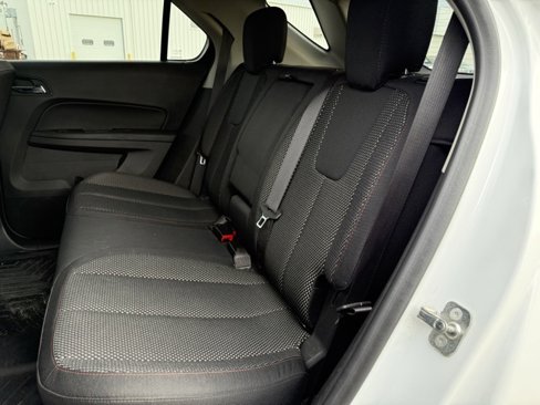 Used 2016 Chevrolet Equinox LT w/ Convenience Package image 9