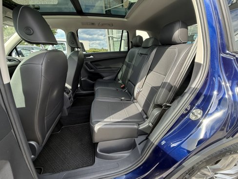 Used 2021 Volkswagen Tiguan SEL image 21