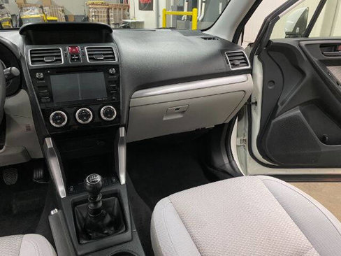 Used 2017 Subaru Forester 2.5i Premium image 20