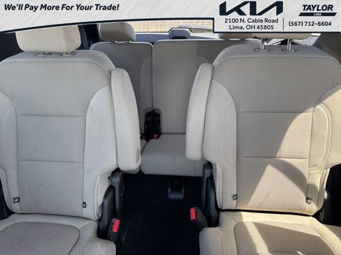 Used 2022 Chevrolet Traverse LT image 15