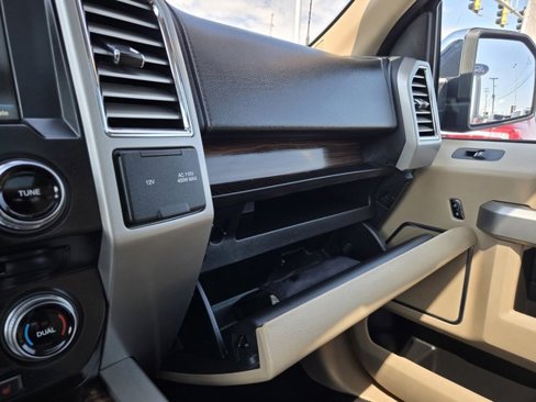 Used 2015 Ford F150 Lariat w/ Equipment Group 502A Luxury image 13