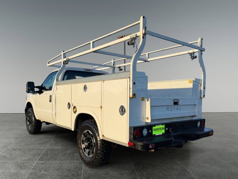 Used 2016 Ford F250 XL w/ XL Appearance Package image 4