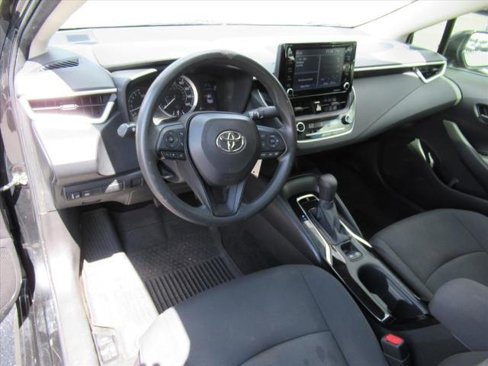 Used 2022 Toyota Corolla LE image 16