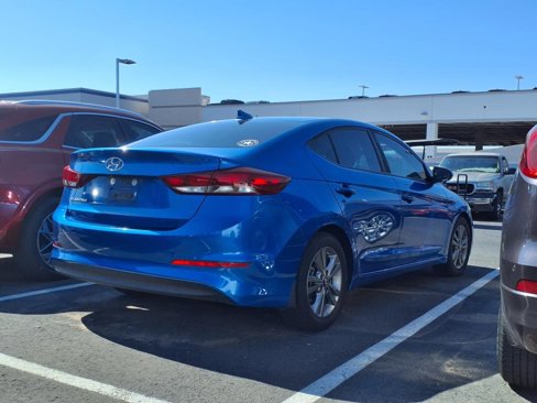 Used 2018 Hyundai Elantra SEL w/ Cargo Package image 3