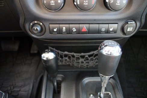 Used 2014 Jeep Wrangler Unlimited Rubicon image 33