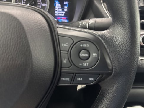 Used 2022 Toyota Corolla LE image 12